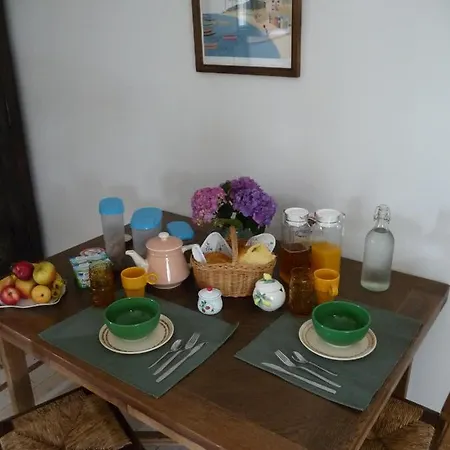 Bretagne Vintage & Caravan: Rustic Glamping Experience * Pleumeur-Gautier