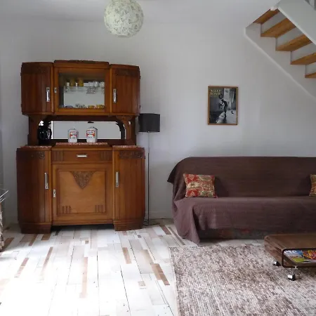 Bretagne Vintage & Caravan: Rustic Glamping Experience *