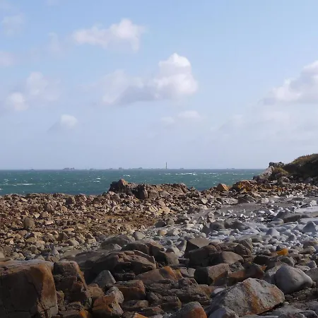Bretagne Vintage & Caravan: Rustic Glamping Experience Bed & Breakfast Pleumeur-Gautier