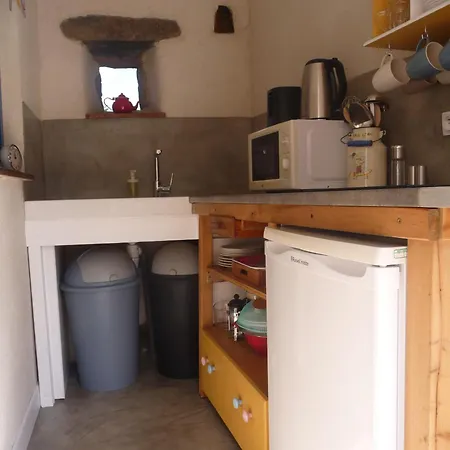 Bed & Breakfast Bretagne Vintage & Caravan: Rustic Glamping Experience