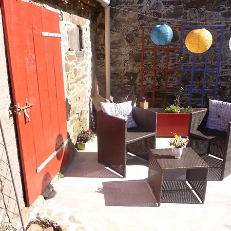 Bretagne Vintage & Caravan: Rustic Glamping Experience