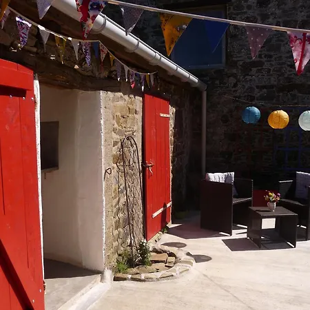 Bretagne Vintage & Caravan: Rustic Glamping Experience Pleumeur-Gautier